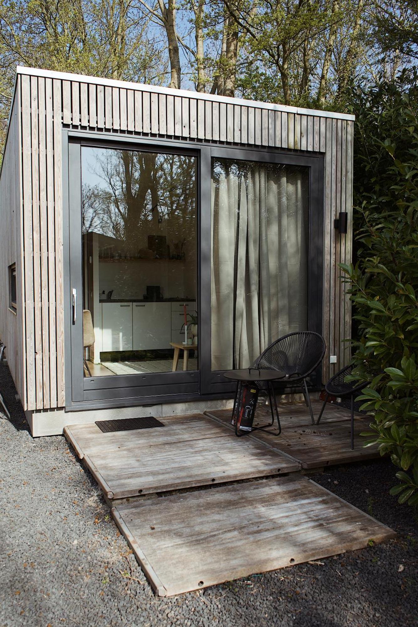 Willa Modern Tiny House Op Rustig Watersportpark Elahuizen Zewnętrze zdjęcie